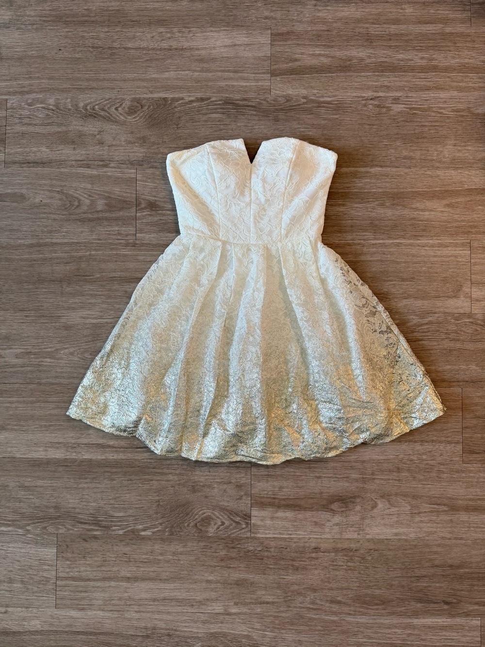 NWOT B-Darlin Lace-Up A-Line Dress in White and Gold, Size 1/2